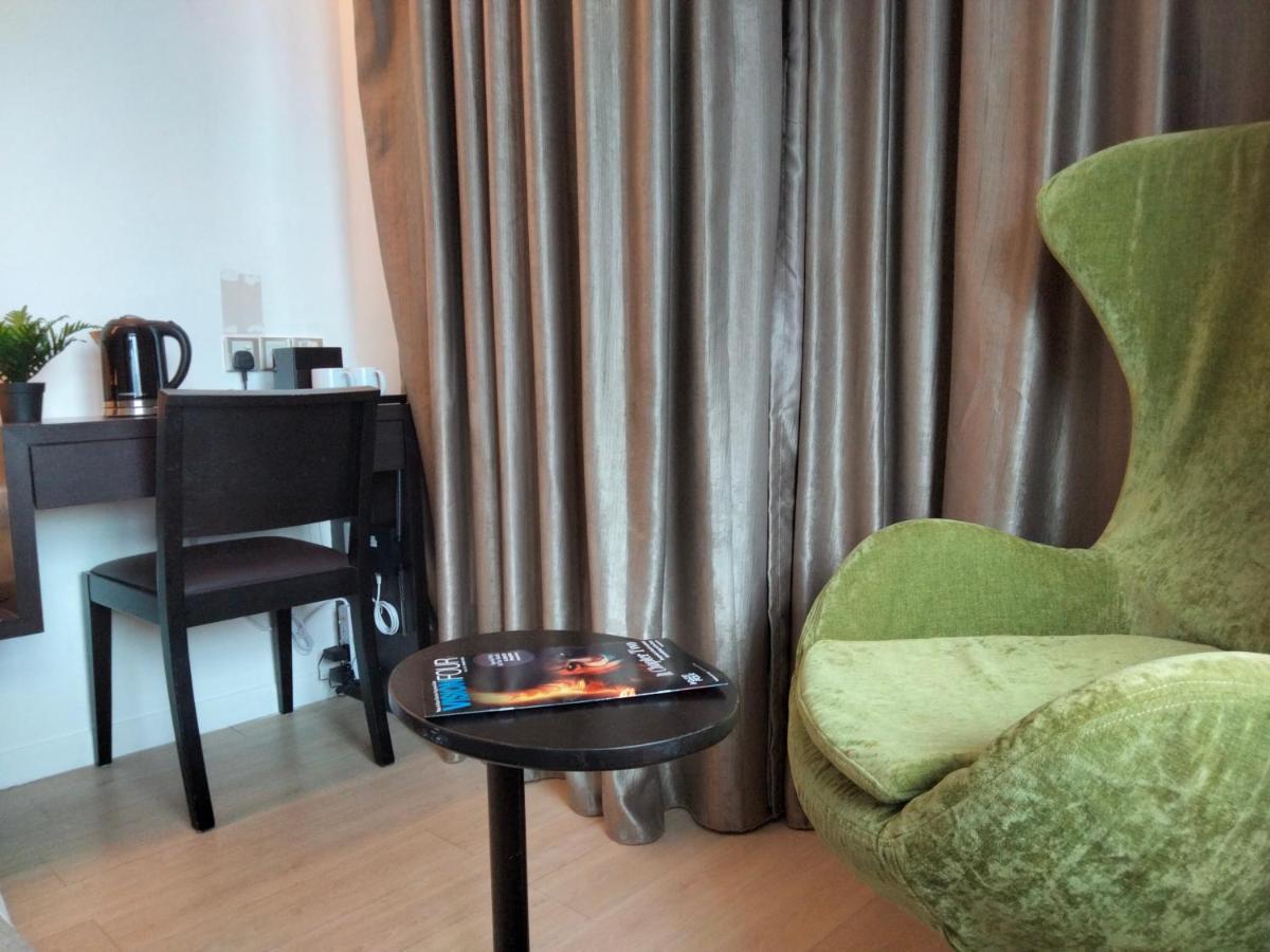 Centrestage Pj By Homebrickz Petaling Jaya Ngoại thất bức ảnh