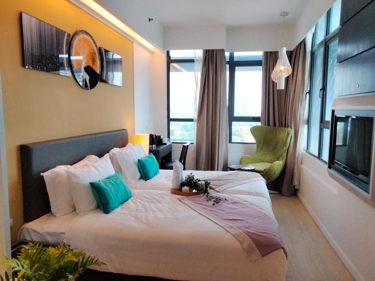 Centrestage Pj By Homebrickz Petaling Jaya Ngoại thất bức ảnh