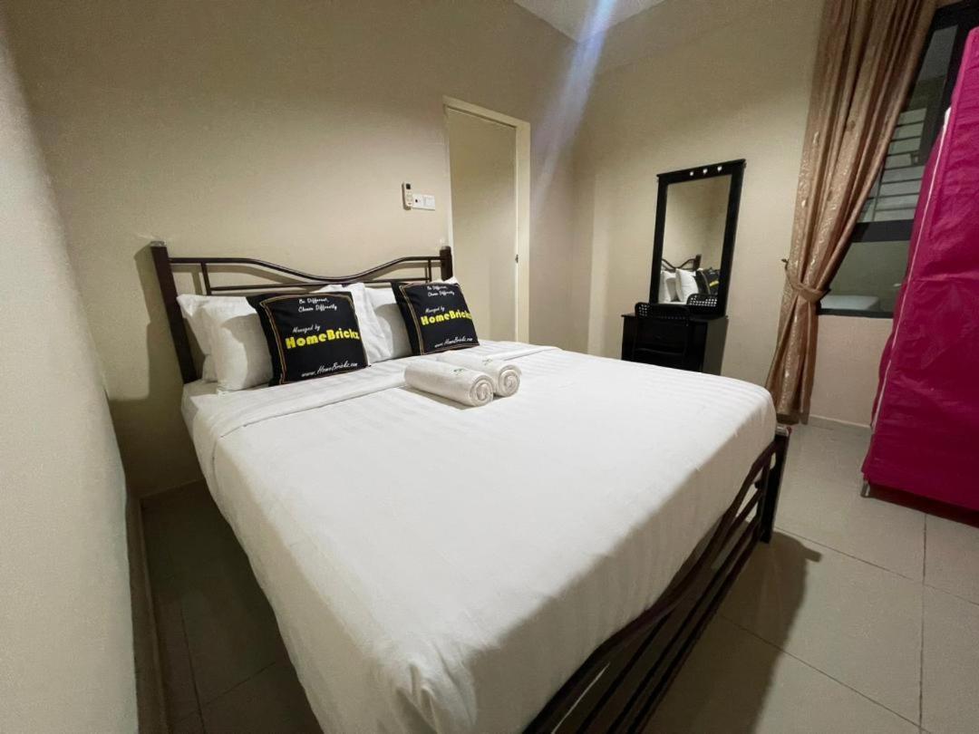Centrestage Pj By Homebrickz Petaling Jaya Ngoại thất bức ảnh